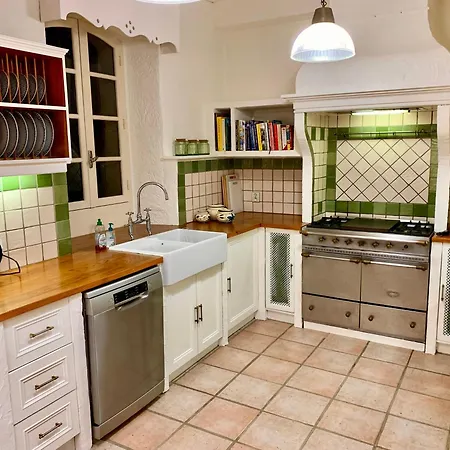 Villa Domaine De Cascaret - Sleeps 10