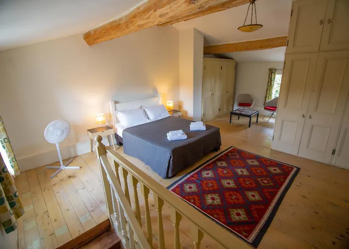 Villa Domaine De Cascaret - Sleeps 10 *