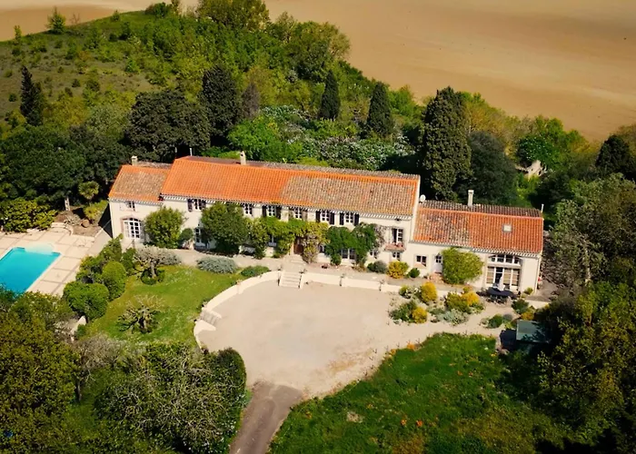 Domaine De Cascaret - Sleeps 10 Montréal